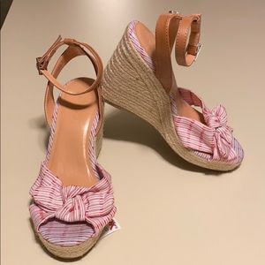 Nautica Red and White Open Toe Wedges 6